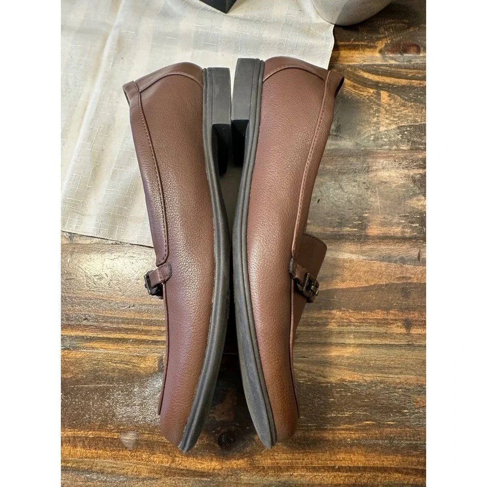 SOUL Naturalizer Lydia Loafers Brown Faux Leather Chain Detail Women's Size 9.5M